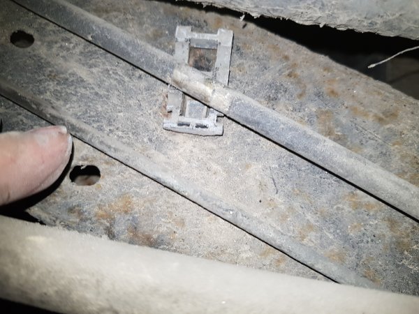 broken brake hose clips needed attention